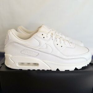 Nike Air Max 90 Leather Triple White size 10.5 CZ5594-100 2025 PRE-OWNED